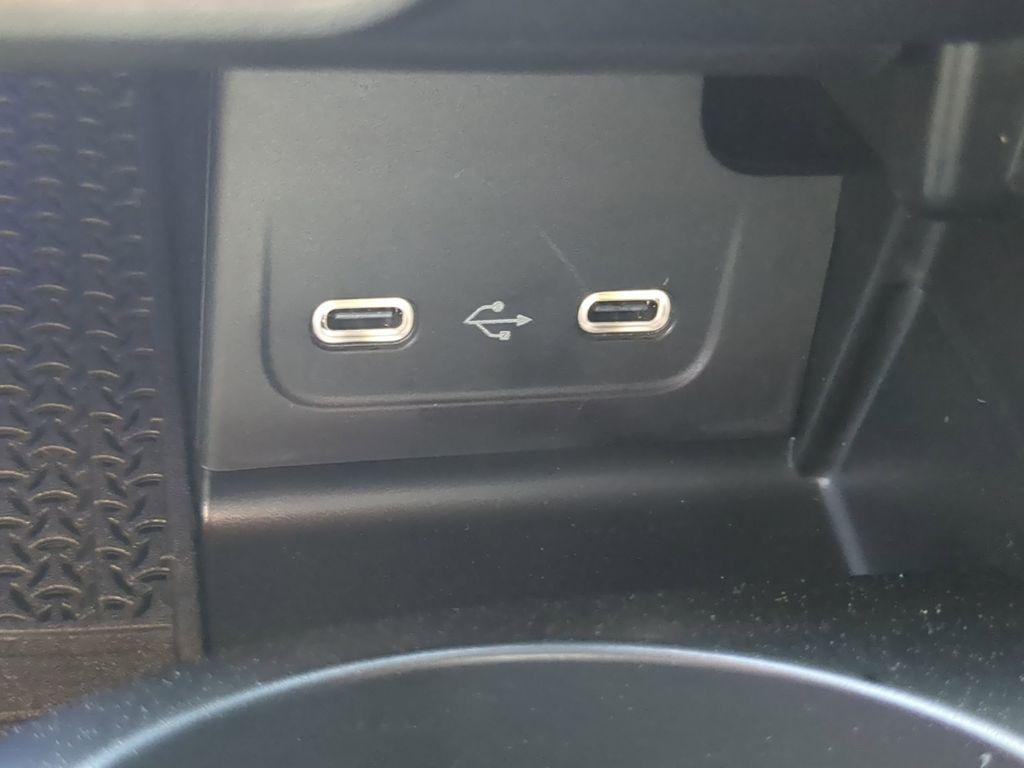 new 2025 Mercedes-Benz C-Class car