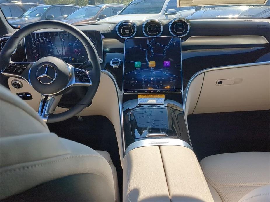 new 2025 Mercedes-Benz GLC 300 car