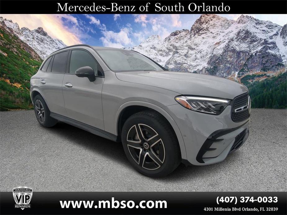 new 2025 Mercedes-Benz GLC 350e car