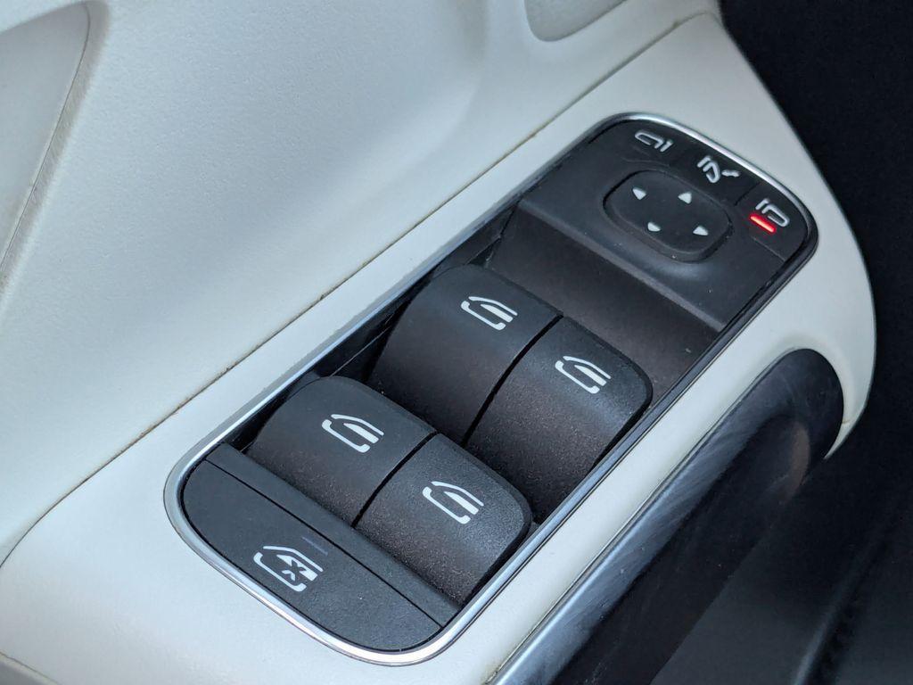 used 2021 Mercedes-Benz GLB 250 car, priced at $27,497