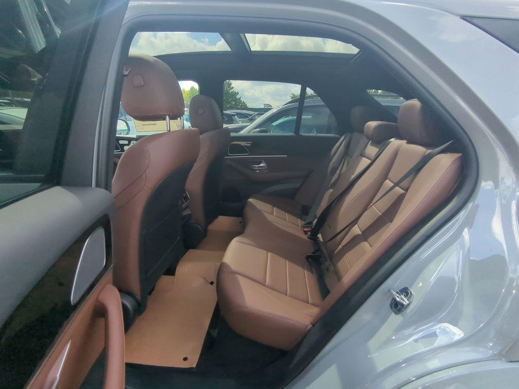 new 2025 Mercedes-Benz GLE 450e car