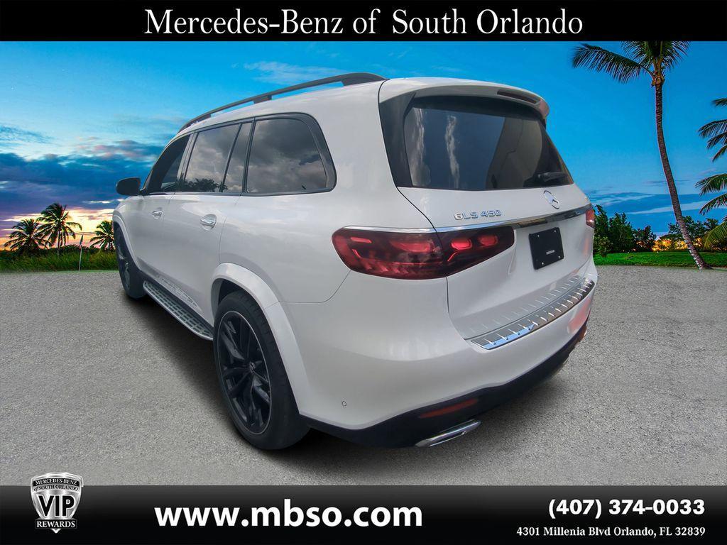 new 2025 Mercedes-Benz GLS 450 car