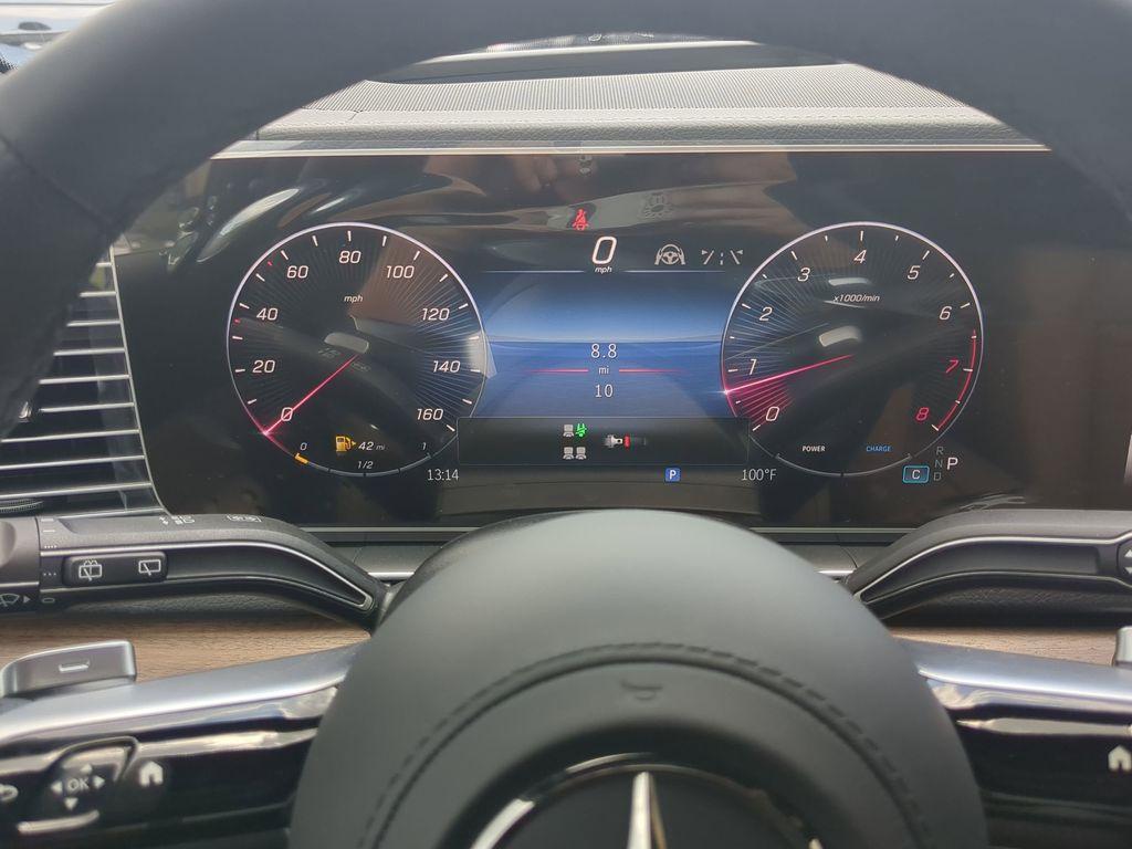 new 2025 Mercedes-Benz GLS 450 car
