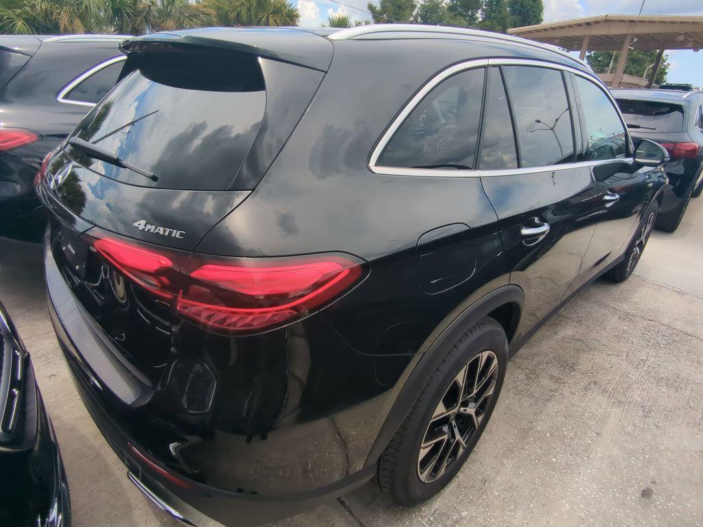 new 2025 Mercedes-Benz GLC 350e car