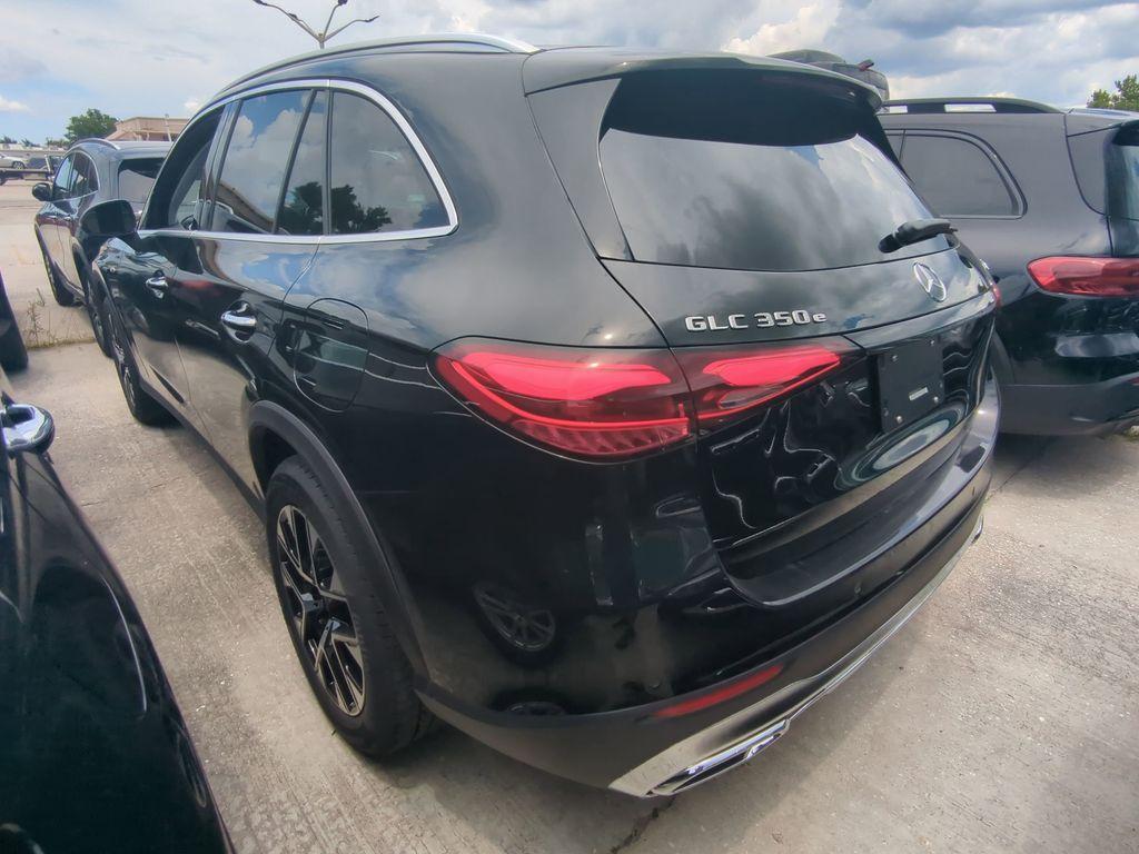 new 2025 Mercedes-Benz GLC 350e car