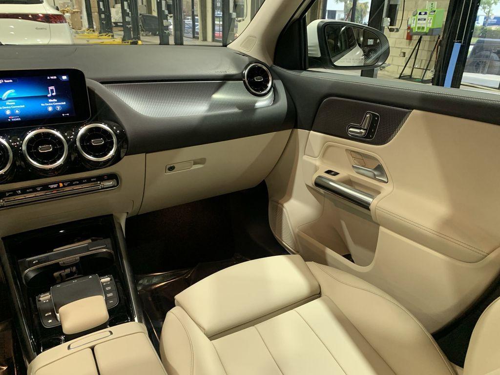 used 2021 Mercedes-Benz GLA 250 car, priced at $24,999