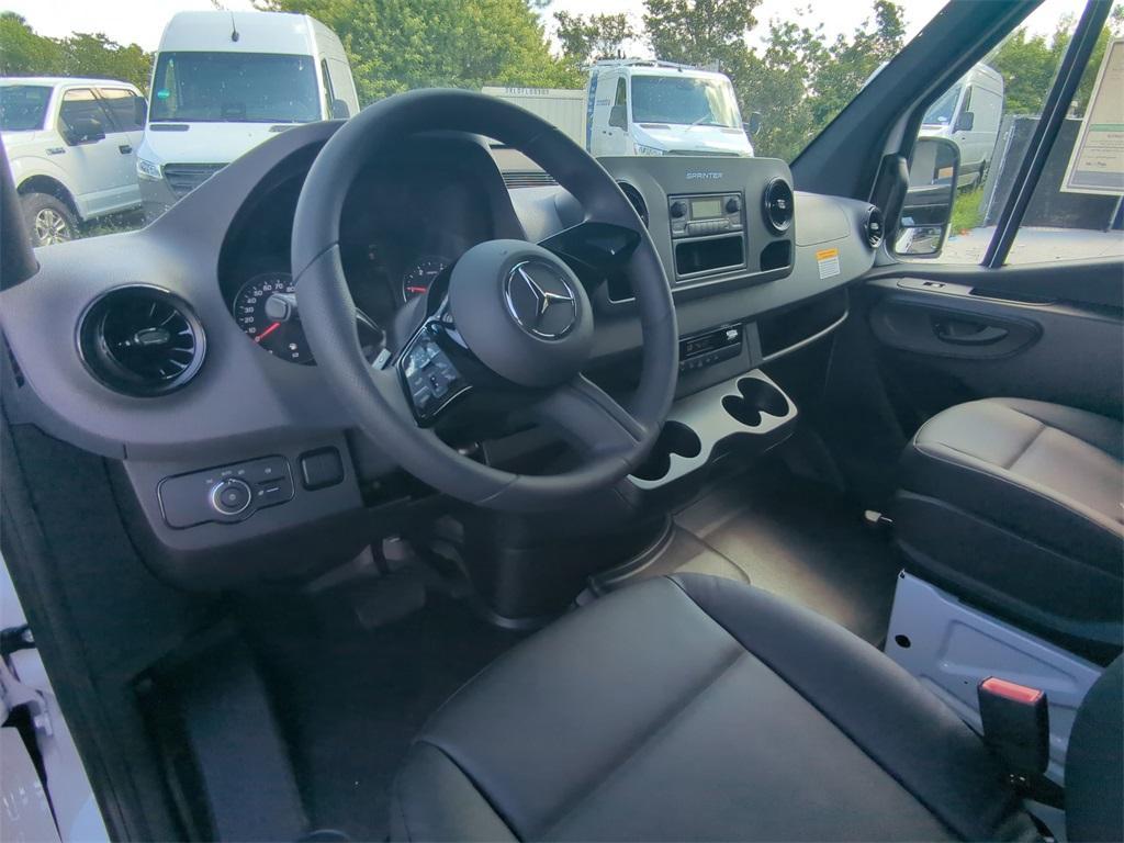 new 2025 Mercedes-Benz Sprinter 2500 car