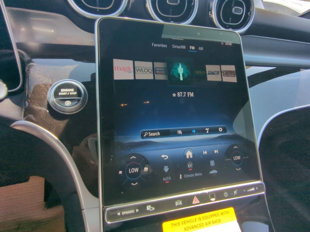 new 2025 Mercedes-Benz GLC 300 car