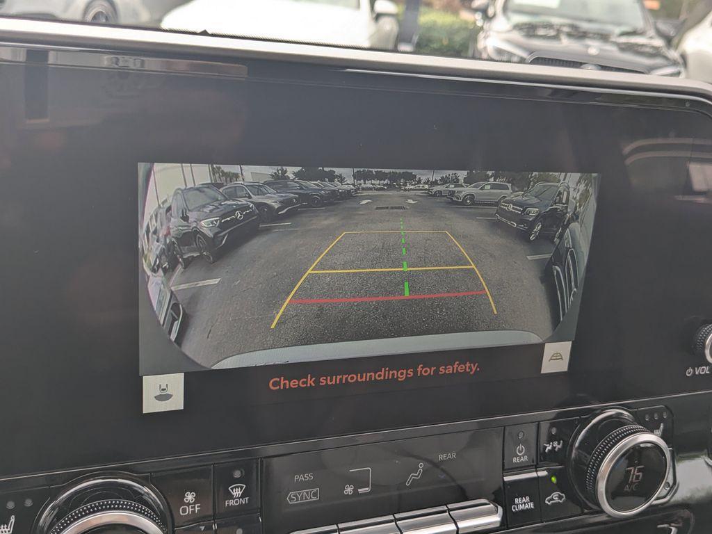 used 2023 Toyota Highlander car, priced at $36,991