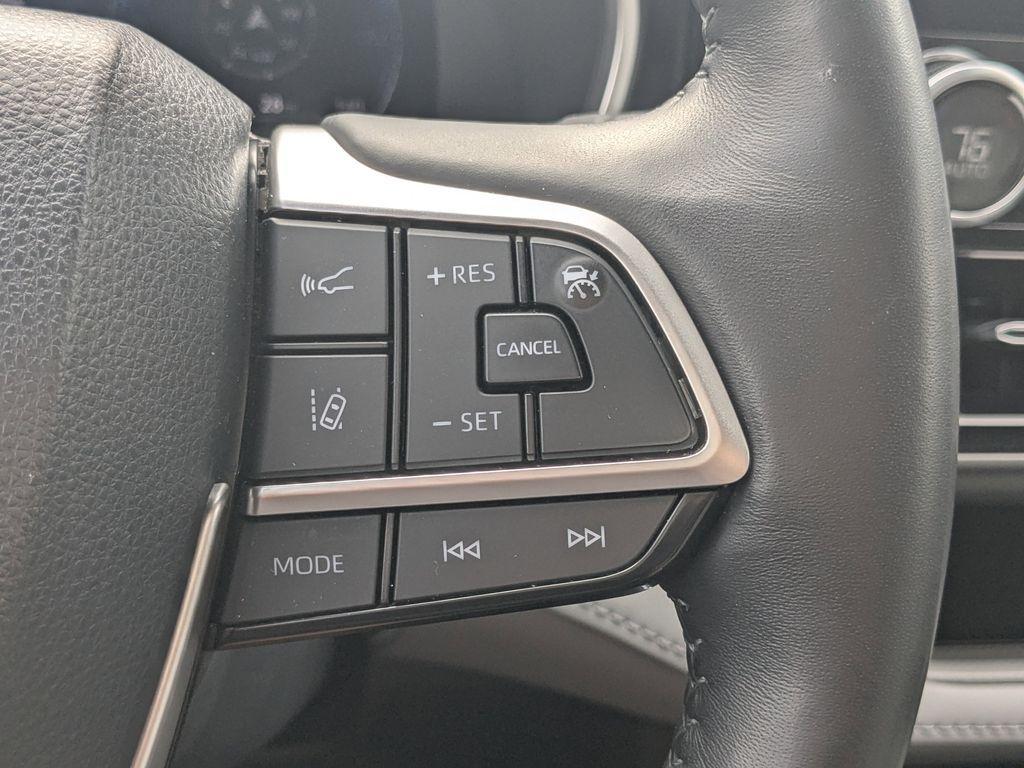 used 2023 Toyota Highlander car, priced at $36,991