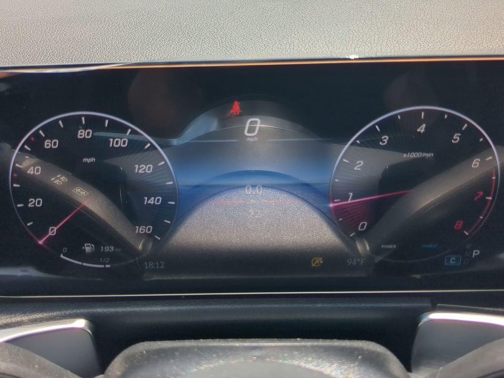 new 2025 Mercedes-Benz GLB 250 car