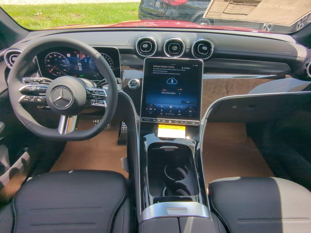 new 2025 Mercedes-Benz GLC 350e car