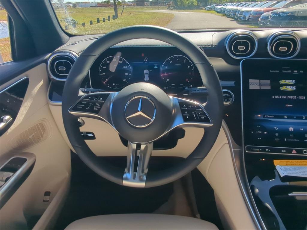 new 2025 Mercedes-Benz GLC 300 car