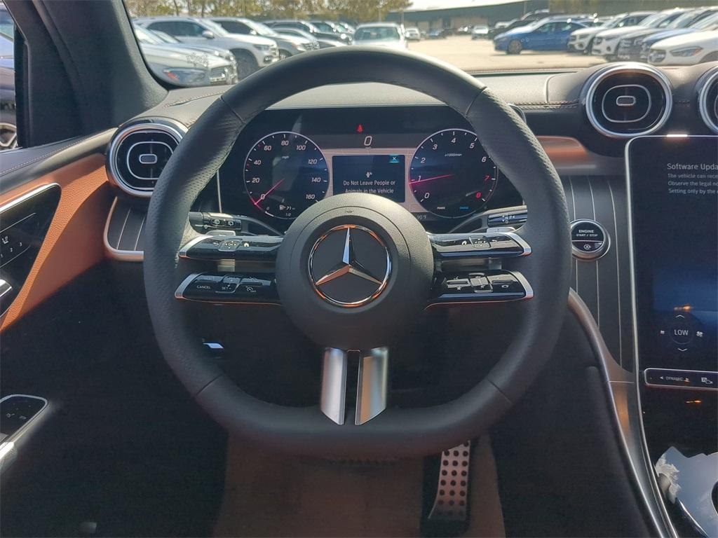 new 2025 Mercedes-Benz GLC 300 car