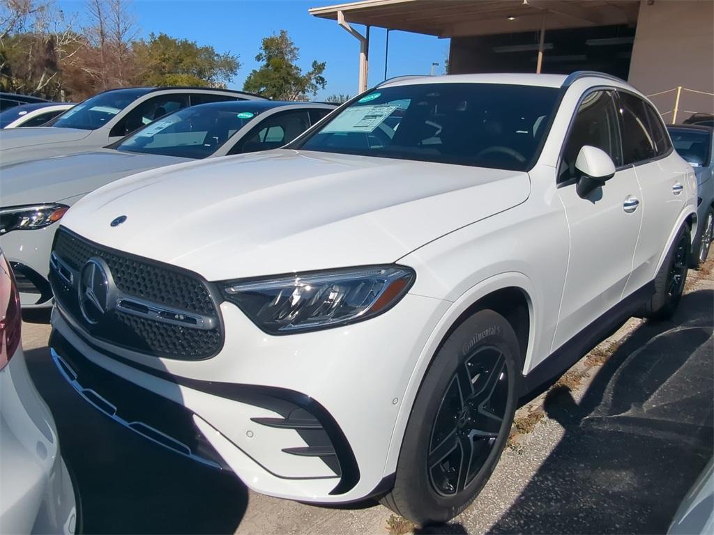 new 2025 Mercedes-Benz GLC 350e car