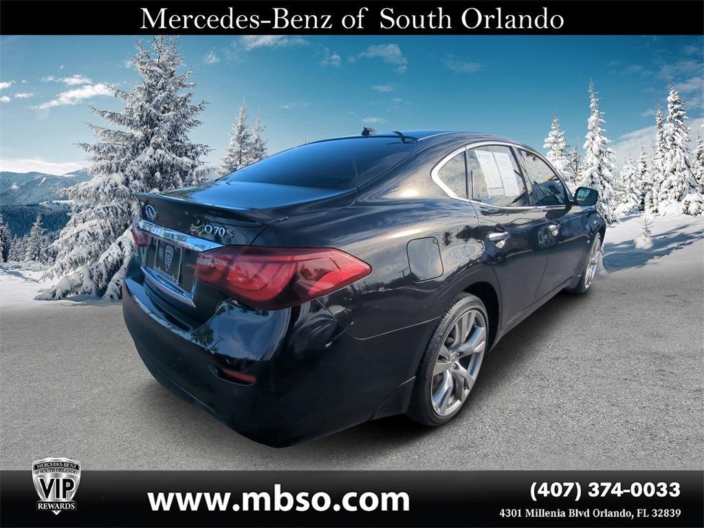 used 2016 INFINITI Q70 car