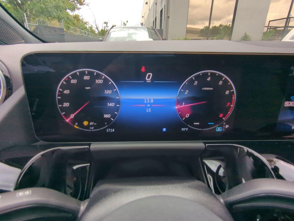 new 2025 Mercedes-Benz GLA 250 car