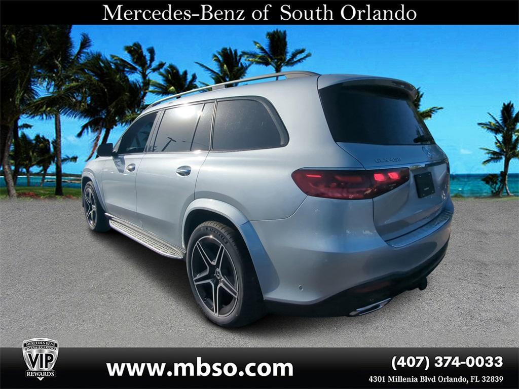 new 2025 Mercedes-Benz GLS 450 car