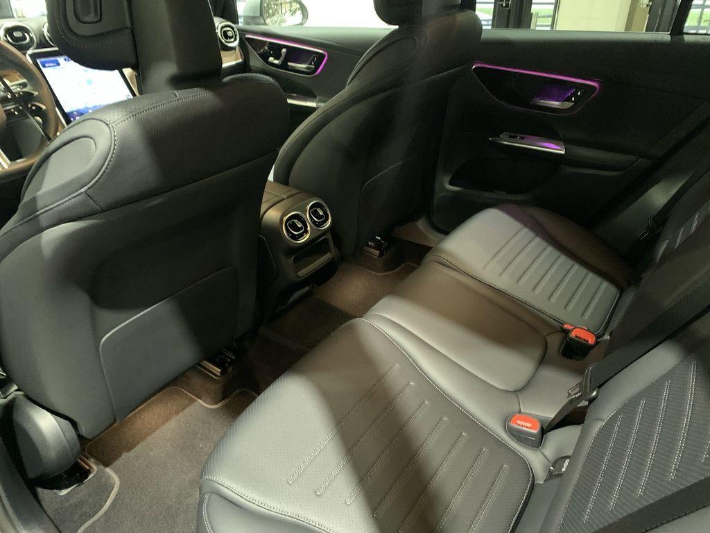 new 2025 Mercedes-Benz GLC 350e car