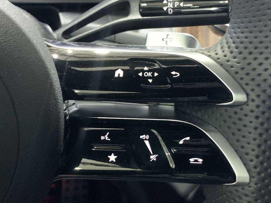 new 2025 Mercedes-Benz GLC 350e car