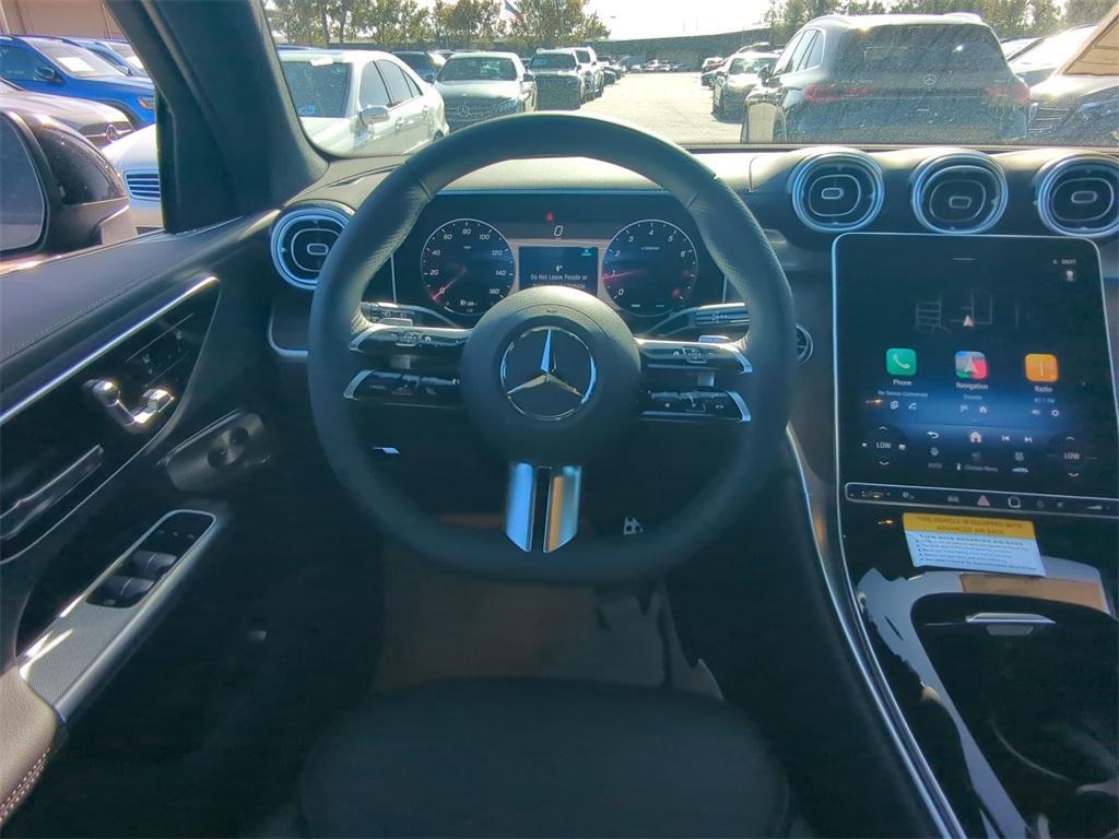 new 2025 Mercedes-Benz GLC 300 car