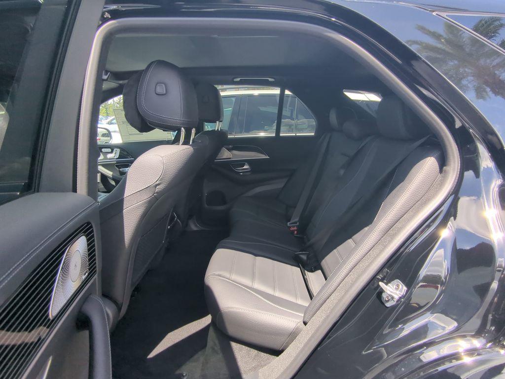 new 2026 Mercedes-Benz GLE 450 car