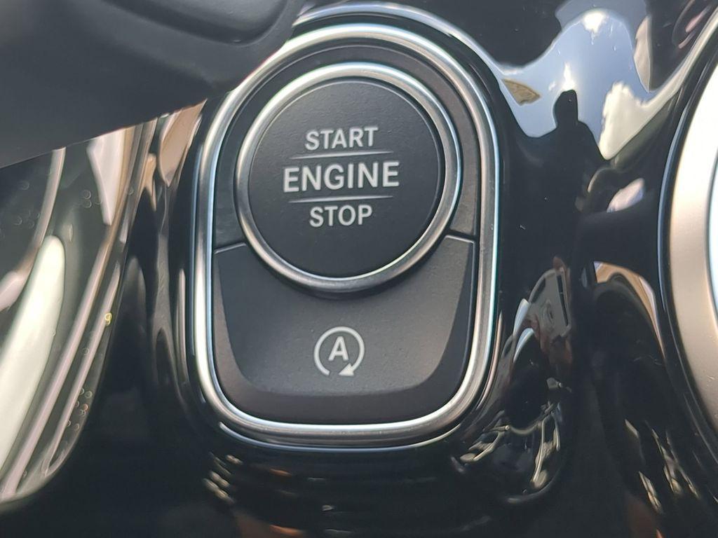 new 2026 Mercedes-Benz GLA 250 car