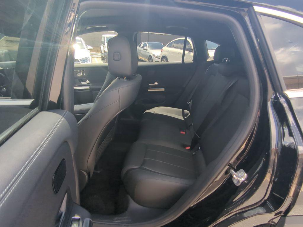 new 2026 Mercedes-Benz GLA 250 car