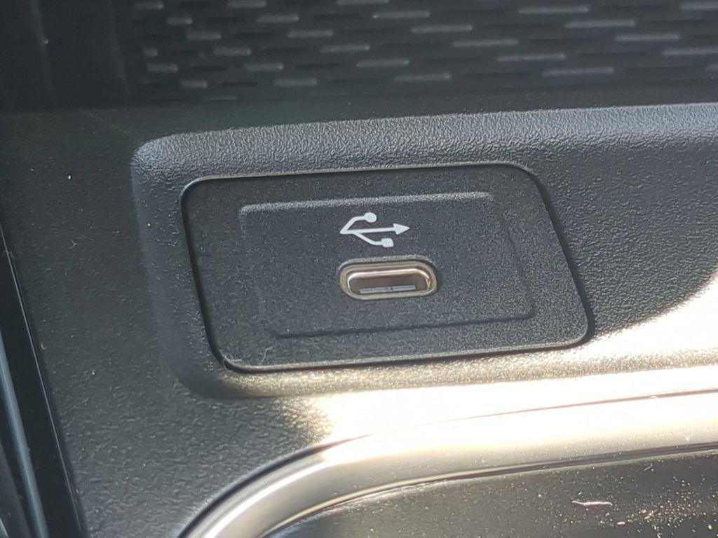 new 2026 Mercedes-Benz GLA 250 car