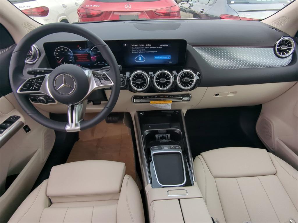 new 2025 Mercedes-Benz GLA 250 car