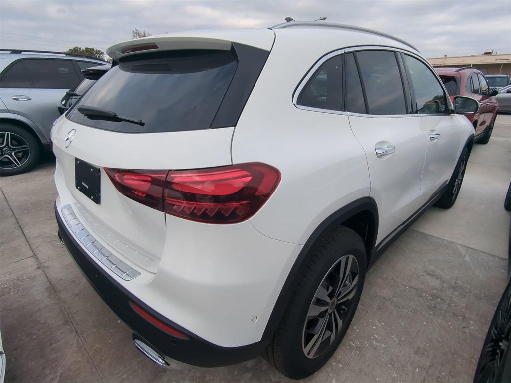 new 2025 Mercedes-Benz GLA 250 car