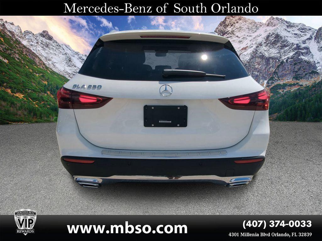 new 2025 Mercedes-Benz GLA 250 car