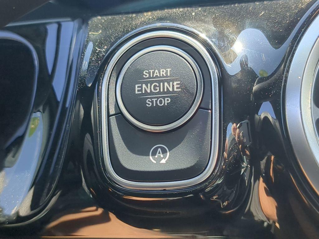 new 2026 Mercedes-Benz GLA 250 car