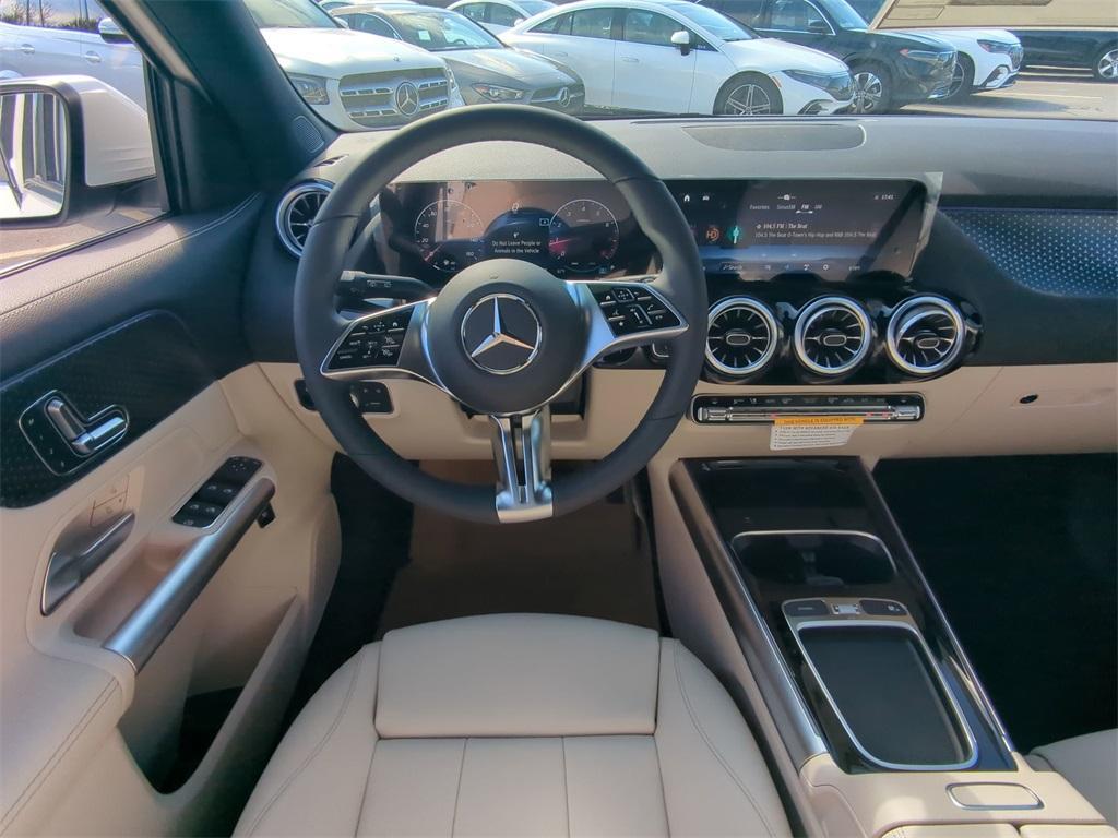 new 2025 Mercedes-Benz GLA 250 car