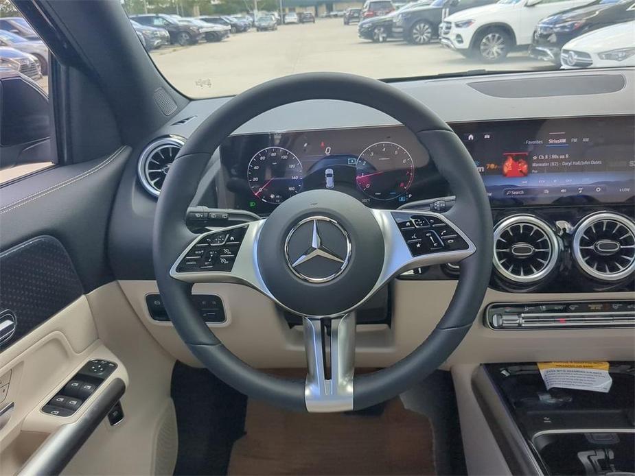 new 2025 Mercedes-Benz GLA 250 car