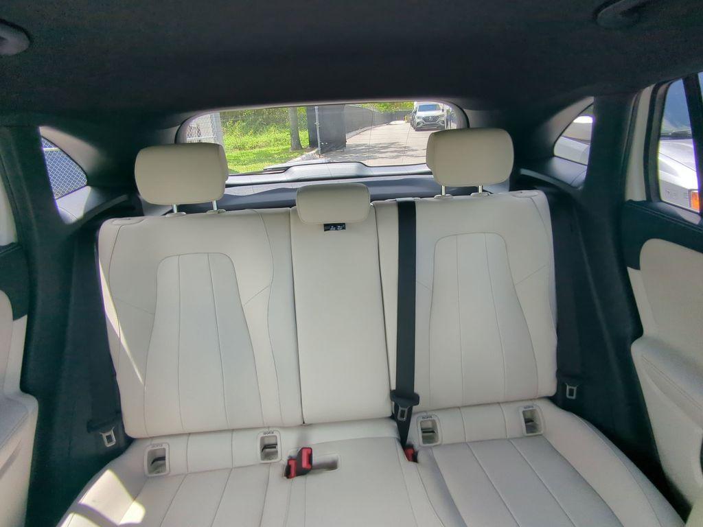 new 2025 Mercedes-Benz GLA 250 car