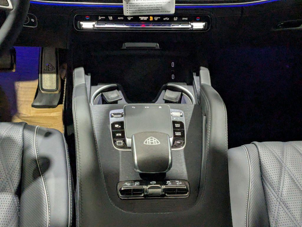 new 2025 Mercedes-Benz Maybach GLS 600 car