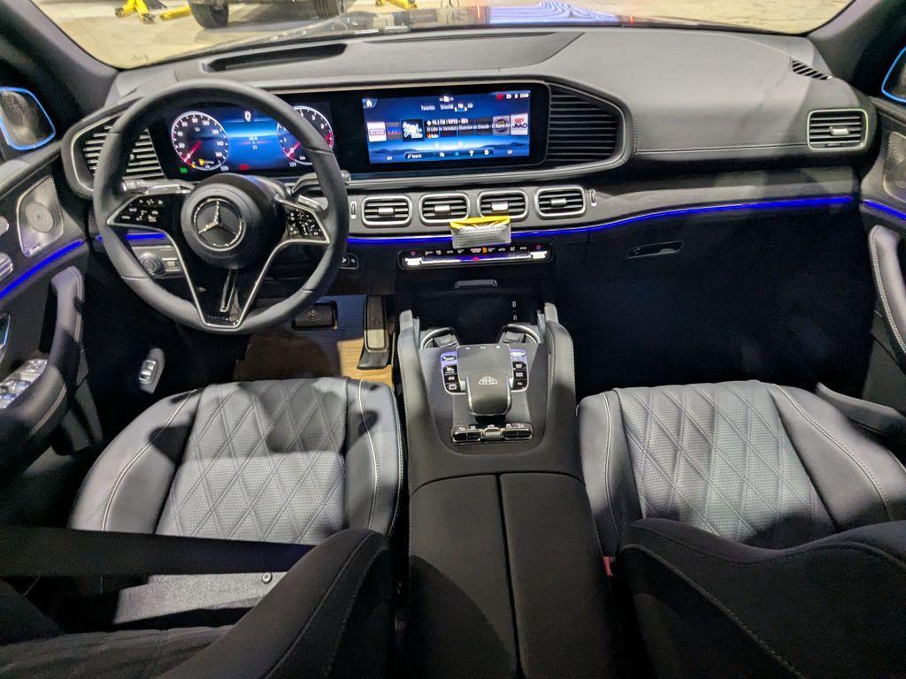 new 2025 Mercedes-Benz Maybach GLS 600 car
