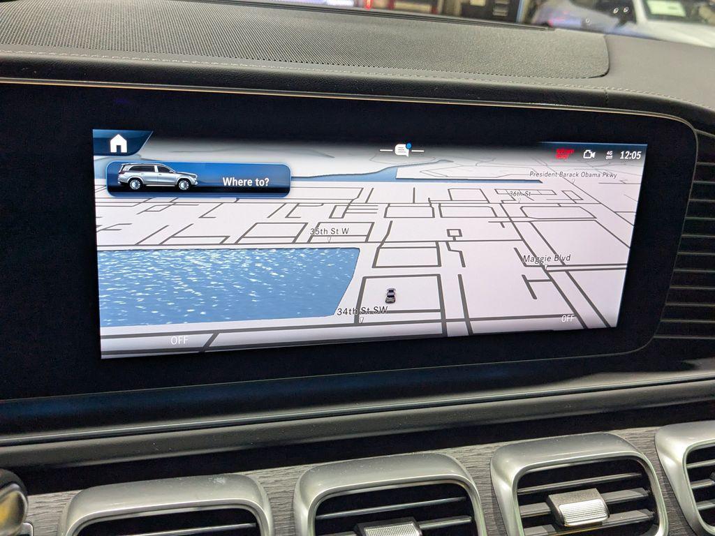 new 2025 Mercedes-Benz Maybach GLS 600 car