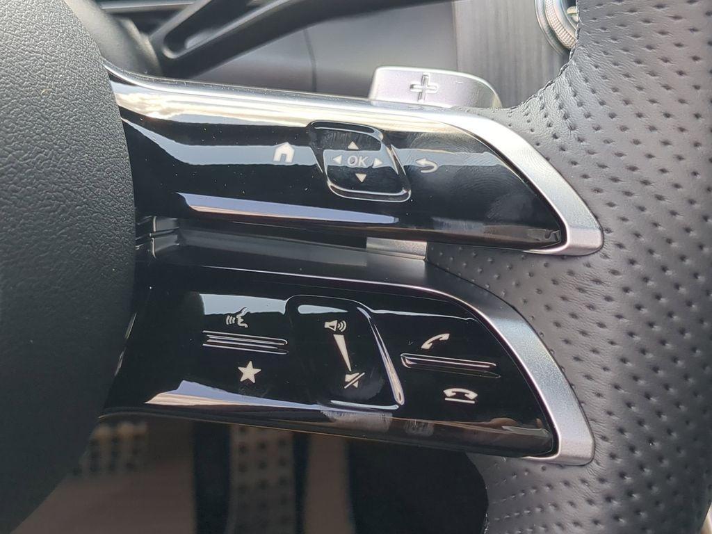 new 2025 Mercedes-Benz GLC 350e car