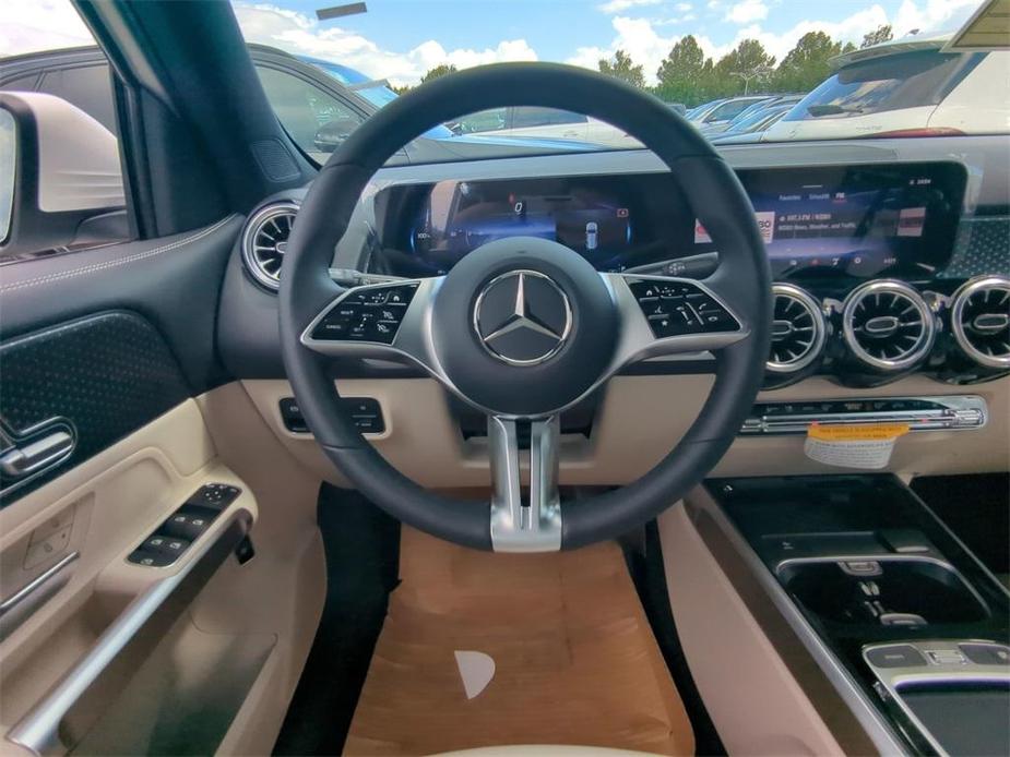 new 2024 Mercedes-Benz EQB 300 car, priced at $58,310