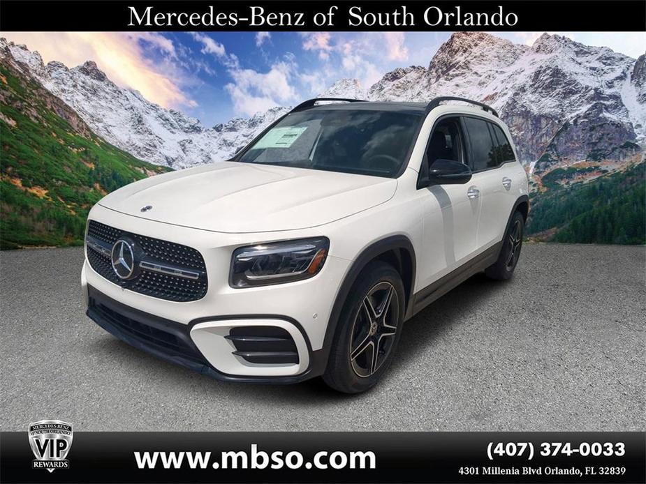 new 2024 Mercedes-Benz GLB 250 car, priced at $51,990