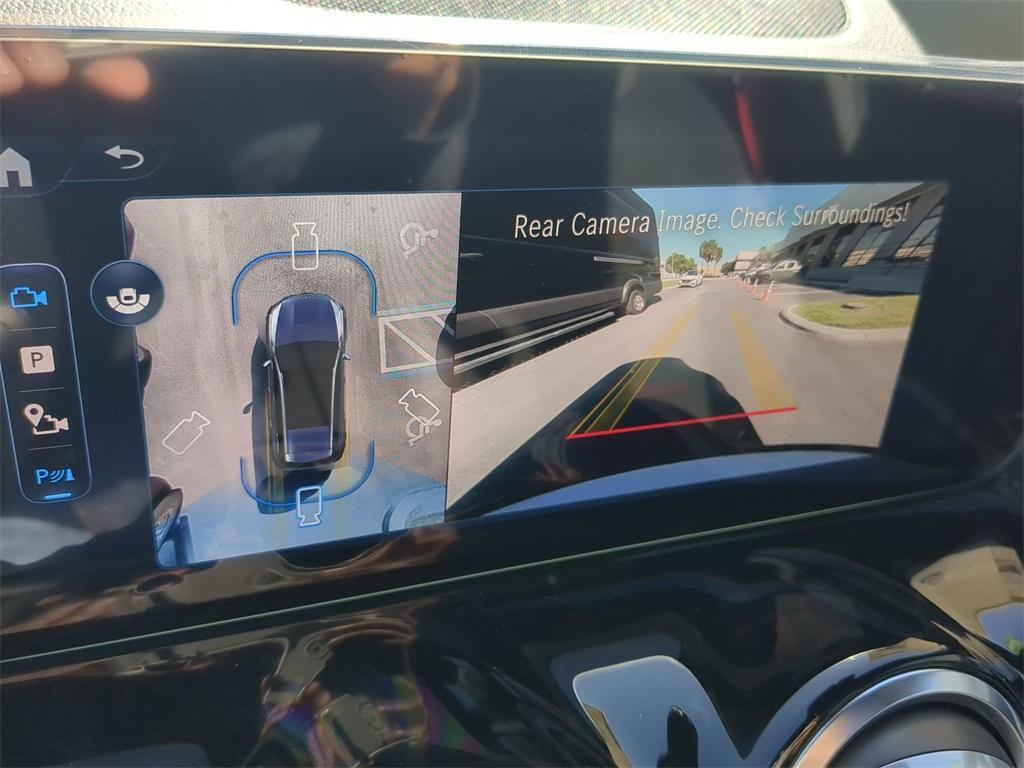 new 2025 Mercedes-Benz AMG GLB 35 car