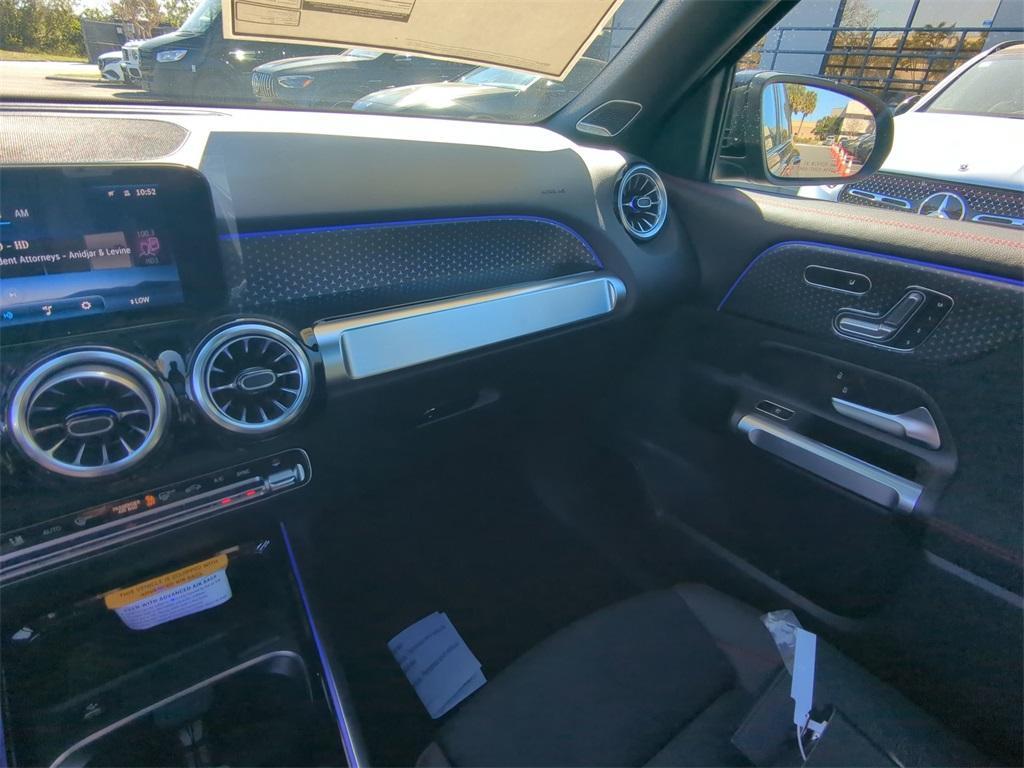 new 2025 Mercedes-Benz AMG GLB 35 car