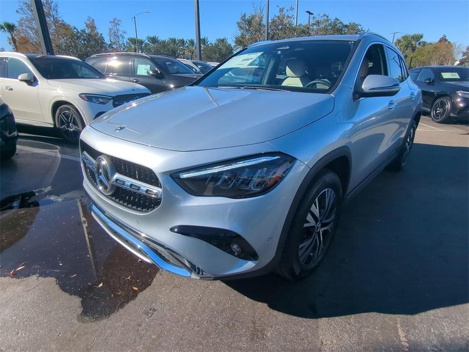 new 2025 Mercedes-Benz GLA 250 car