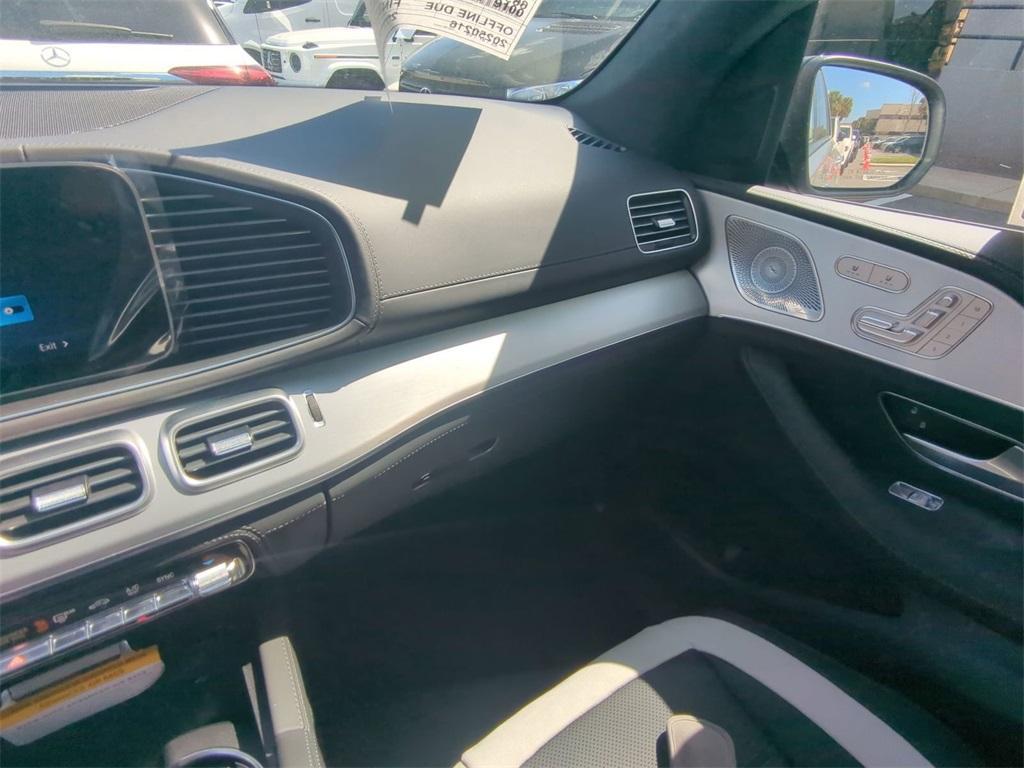 new 2025 Mercedes-Benz AMG GLE 63 car
