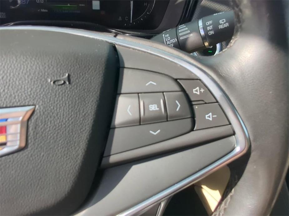 used 2018 Cadillac XT5 car, priced at $17,999