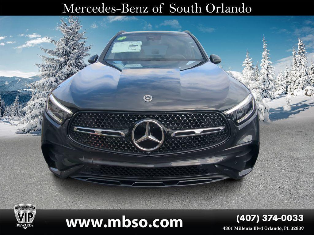 new 2025 Mercedes-Benz GLC 300 car