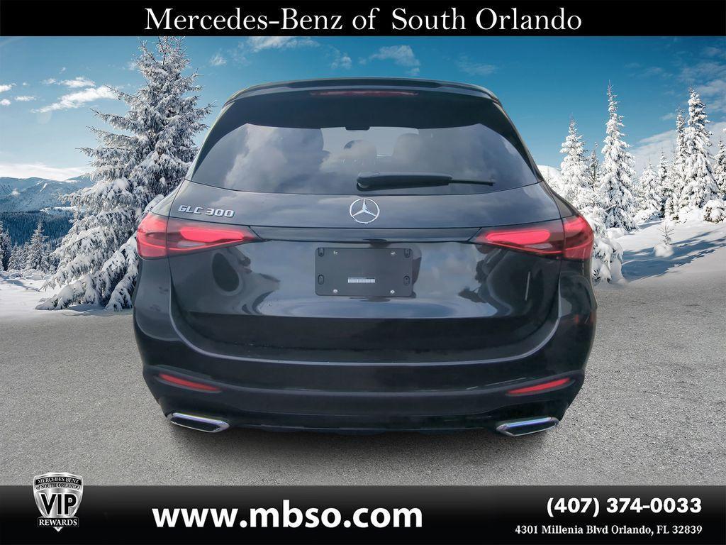 new 2025 Mercedes-Benz GLC 300 car