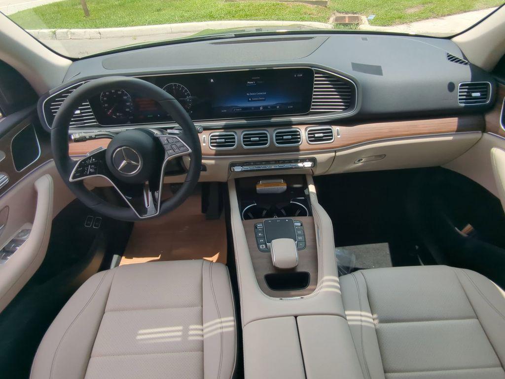 new 2025 Mercedes-Benz GLE 450e car